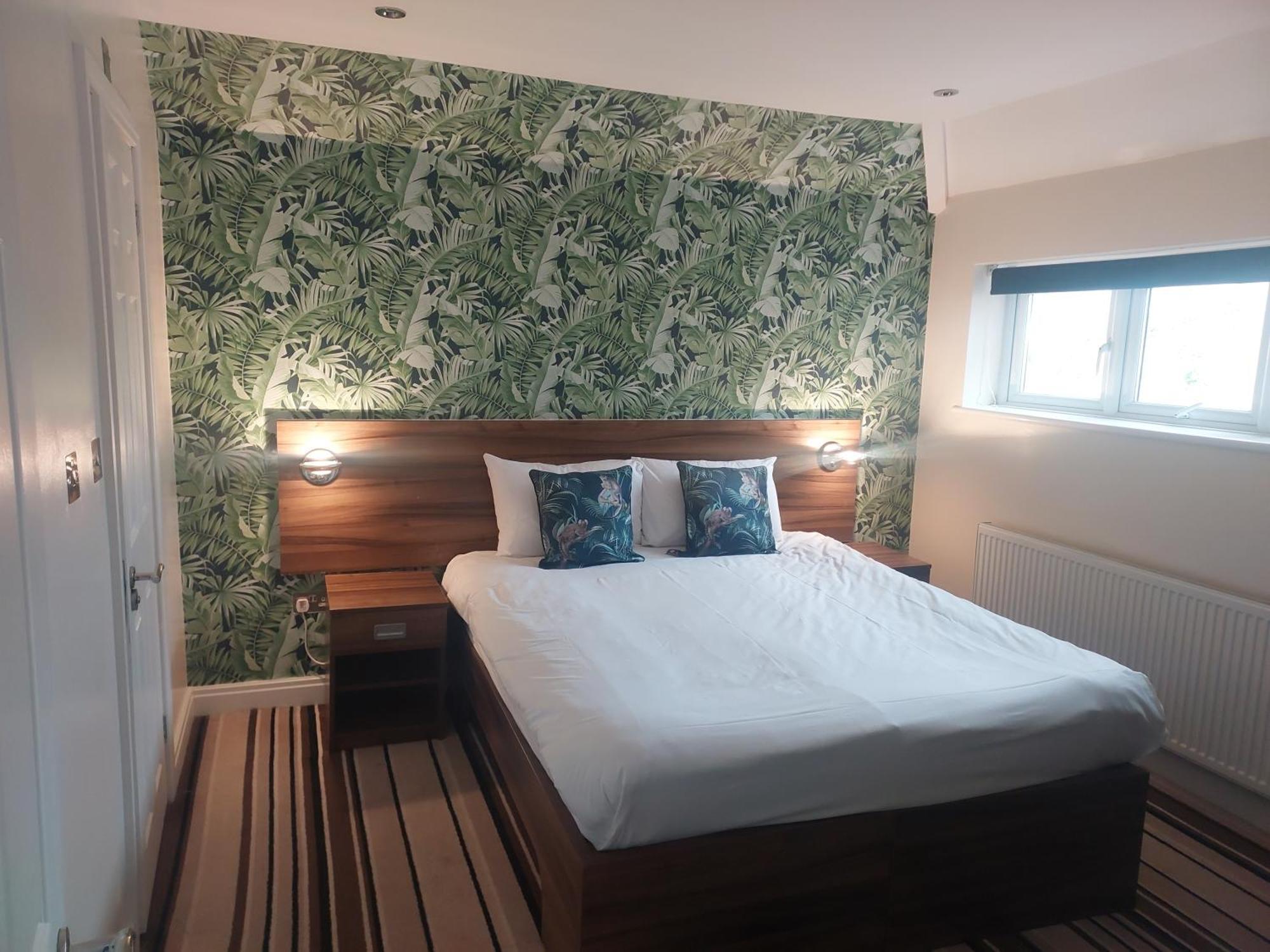 Langley Guest House Nr Pinewood Studios Slough Rom bilde